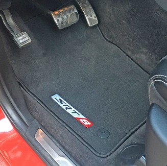 Коврики на Jeep Grand Cherokee (WK2) 2010 - 2022 в Туле