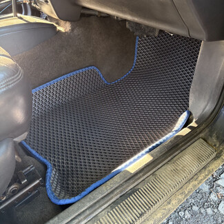 Коврики на Jeep Grand Cherokee (ZJ) 1992 - 1999 в Туле Коврики на Jeep Grand Cherokee (ZJ) 1992 - 1999 в Туле