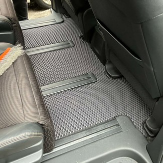 Коврики на Nissan Elgrand (E52) 2010 - 2025 в Туле