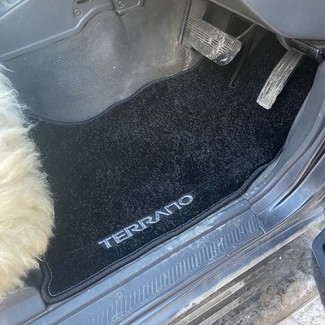 Ворсовые коврики на Nissan Terrano I (WD21) 1985 - 1995 в Туле