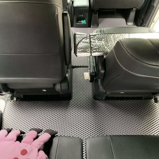 Коврики на Toyota Voxy (R80) 2014 - 2021 в Туле