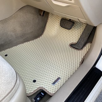 Коврики на Toyota Mark II Wagon Blit 2002 - 2007 в Туле