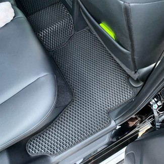 Коврики на Mitsubishi Montero Sport III 2015 - 2025 в Туле