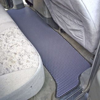 Коврики на Land Rover Discovery II 1998 - 2004 в Туле