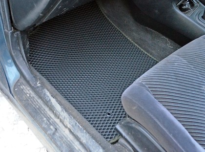 Коврики на Toyota Sprinter Marino 1992 - 1997 в Туле