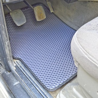 Коврики на Land Rover Discovery II 1998 - 2004 в Туле