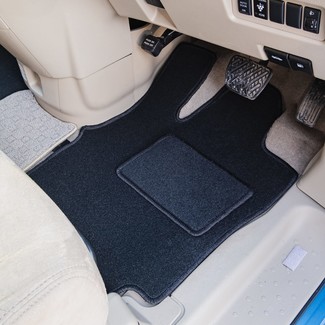 Коврики на Nissan Serena (C25) 2005 - 2010 в Туле