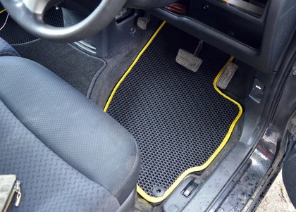 Коврики на Honda Mobilio Spike 2002 - 2008 в Туле