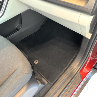 Ворсовые коврики на KIA Carnival IV 8 мест 2020 - 2025 в Туле Ворсовые коврики на KIA Carnival IV 8 мест 2020 - 2025 в Туле