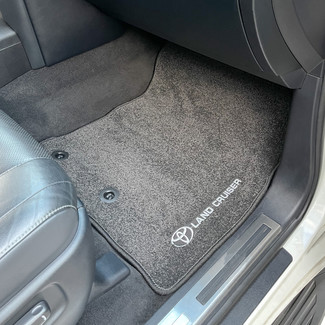 Коврики на Toyota Land Cruiser 200 2007 - 2021 в Туле