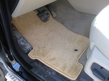 Коврики на Land Rover Discovery III 2004 - 2009 в Туле