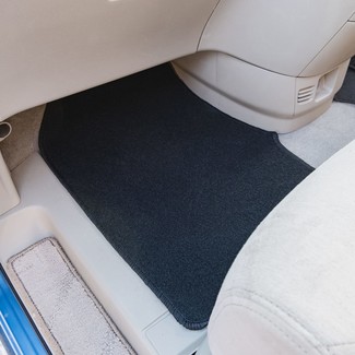 Коврики на Nissan Serena (C25) 2005 - 2010 в Туле