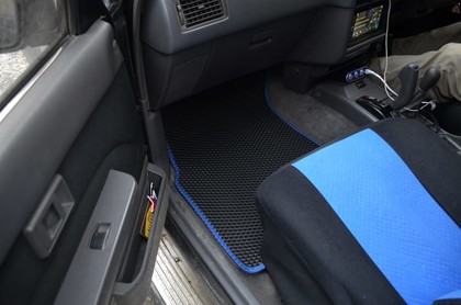 Коврики на Toyota Hilux Surf II 1989 - 1995 в Туле