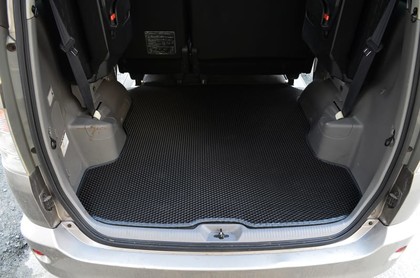 Коврики на Toyota Voxy (R60) 2001 - 2007 в Туле
