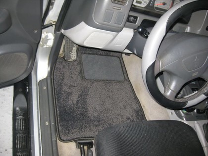 Коврики на Mitsubishi Montero Sport I 1996 - 2008 в Туле