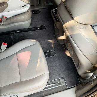 Ворсовые коврики на KIA Carnival III 9 мест и 11 мест 2014 - 2021 в Туле Ворсовые коврики на KIA Carnival III 9 мест и 11 мест 2014 - 2021 в Туле