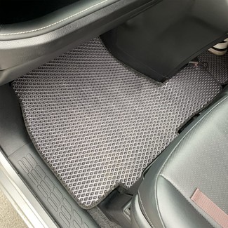 Коврики на Toyota Voxy (R80) 2014 - 2021 в Туле