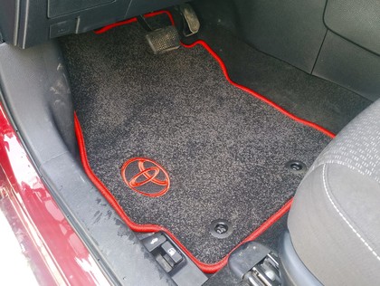 Коврики на Toyota Corolla (E18) 2012 - 2019 в Туле