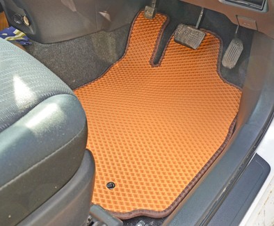 Коврики на Toyota Wish II 2009 - 2017 в Туле